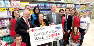 Fundación Carrefour dona casi 8.000 euros a Cruz Roja Carrefour