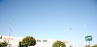 Dcoop compra una parcela en Dos Hermanas para su futura ampliación Dcoop