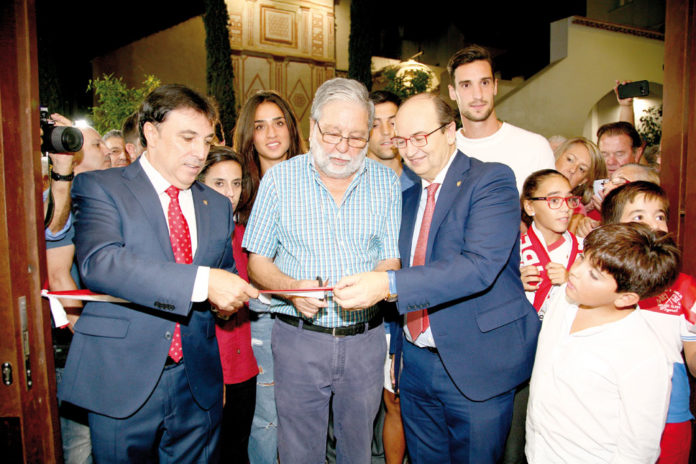 10,1-inauguracion-sede-pena-sevillista_012 sevillistas