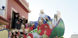 Los Reyes Magos visitarán mañana los diferentes barrios nazarenos Reyes Magos