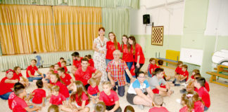 Lourdes López, de Bienestar Social, presenta las Escuelas de Verano Lourdes López