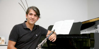 Antonio Salguero Montesinos publica su primer disco en solitario Antonio Salguero