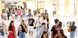 Ayer comenzaron las clases en la Universidad Pablo de Olavide Universidad Pablo de Olavide