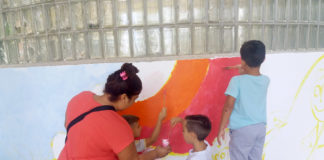 El CEIP Orippo realiza un mural participativo con madres y alumnos CEIP Orippo