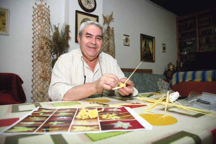 antonio-lozano-artesano-palmasrizadas_004 Antonio Lozano