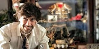 «Tamborilero 2019», premio para el artista nazareno Manuel Lombo «Tamborilero 2019»