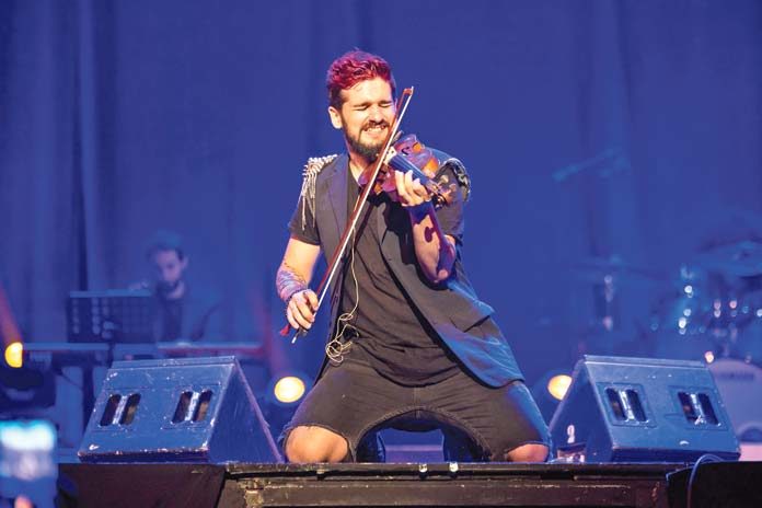 strad-el-violinista-rebelde Strad