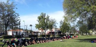 Macro-clase de yoga para ayudar a la Asociación Niemann Pick macro-clase de yoga