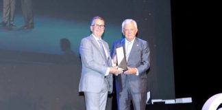 Andaluza de Marquetería recibe un premio de la Cámara de Comercio Andaluza de Marquetería