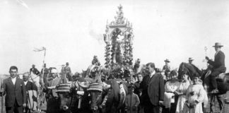 La Virgen de Valme es recibida de rodillas en el Cortijo de Cuarto Virgen de Valme