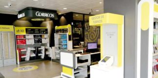 Correos abre ininterrumpidamente para agilizar el voto por correo Correos
