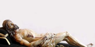 El Santo Cristo Yacente centra una exposición por su XXV aniversario Santo Cristo Yacente