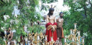 Besamanos extraordinario a Nuestro Padre Jesús en la Presentación al Pueblo Besamanos extraordinario