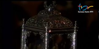 Paso de la Vera Cruz por Santa María Magdalena en la Semana Santa de 1991
