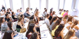 Las matrículas universitarias andaluzas, congeladas para el próximo curso matrículas universitarias