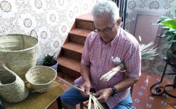 José Mesa Andújar, artesano de la palma por afición José Mesa Andújar