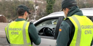 Conducir con chanclas, la duda de conductores a la que la DGT responde DGT