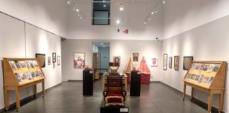 Exposición sobre el manto de la Virgen de Valme en La Almona manto de la Virgen de Valme