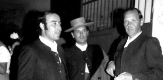 Enrique Cabeza Cisma o un destacado jinete y cofrade nazareno Enrique Cabeza