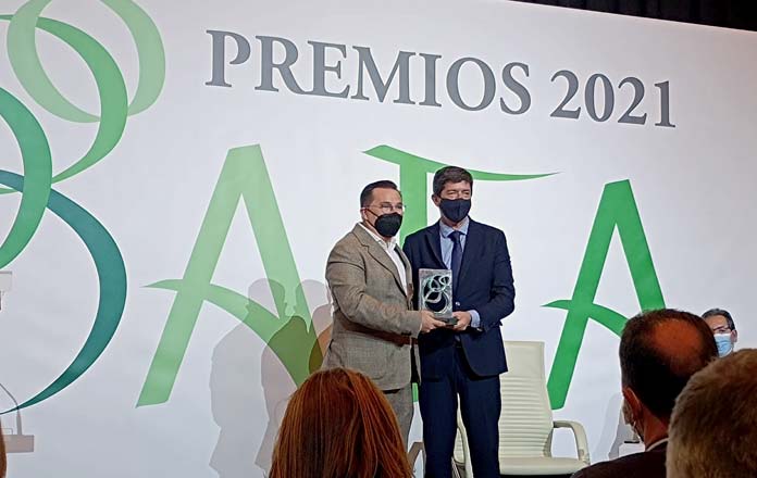 recogida-premio-afa2021 Premio Fundaciones Andaluzas 2021