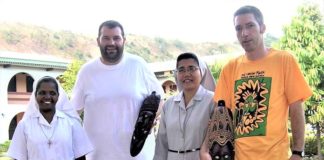 Dos nazarenos descubren un nuevo escarabajo en Papúa Nueva Guinea escarabajo
