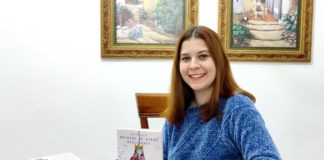 Rocío del Valme Cala presenta su libro ‘Retazos de otras realidades’ Rocío del Valme Cala