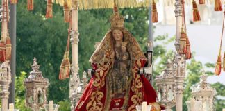 Un templete para el paso procesional de la Virgen de Valme paso procesional de la Virgen de Valme