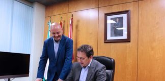 El Ministro de Exteriores se entrevista con el Alcalde de la ciudad Ministro de Exteriores