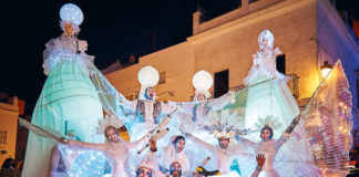 Horarios de los pasacalles, video mapping y nevadas navideñas pasacalles