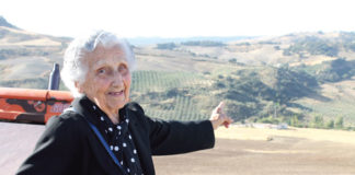 El viaje al pasado de Anita Marín o cómo regresó al cortijo donde nació Anita Marín
