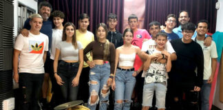 La chirigota «Vuelven las mas… carillas» se reencuentra el domingo con el Falla chirigota «Vuelven las mas…carillas»