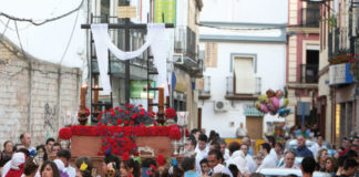 Celebración de la Cruz de Mayo en diferentes hermandades Cruz de Mayo