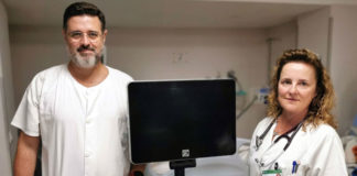 El Doctor Alberto Oviedo recibe el premio «Profesor Barea» Alberto Oviedo