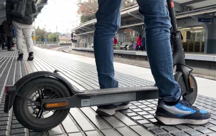 patinete-electrico-estacion patinetes eléctricos
