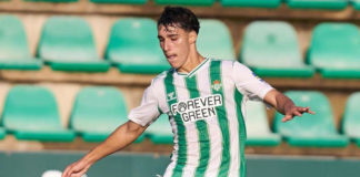 Pablo Busto debutó con el primer equipo del Real Betis Balompié Pablo Busto