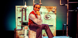 David Cebrián presenta «WC» en el Teatro Municipal David Cebrián
