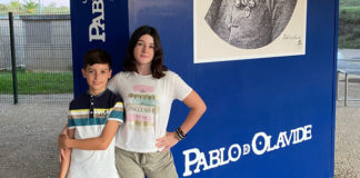 Regina y Antonio, dos niños nazarenos superdotados Regina y Antonio