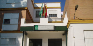 El IES Virgen de Valme acoge una exposición sobre la Biodiversidad IES Virgen de Valme
