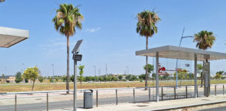 Postes de información sobre los autobuses autobuses