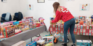 Reúnen juguetes para los niños necesitados juguetes