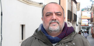 “Fomentaría el carnaval en los colegios, porque la gente antigua ya no participa” Toni Estepa