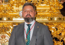 David Pavón es el Director de la Agrupación Musical Cautivo David Pavón