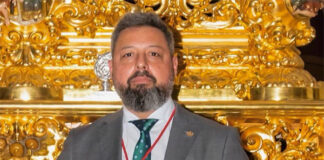 David Pavón es el Director de la Agrupación Musical Cautivo David Pavón