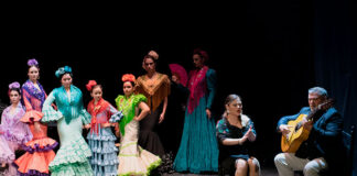 Desfile de moda flamenca a beneficio de Fundación Acaye Fundación Acaye