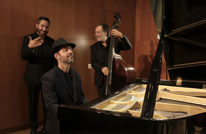 javie-carmona-trio Javié Carmona Trío