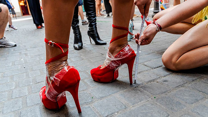 tacones Carrera de Tacones del Orgullo en Dos Hermanas
