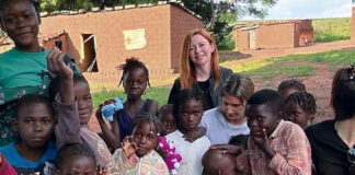 “Necesitamos 80.000 euros para construir una escuela para 200 niños en Angola” Lola Martínez Arana