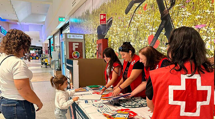 Cruz Roja recoge material escolar para familias vulnerables Vuelta al Cole Solidaria